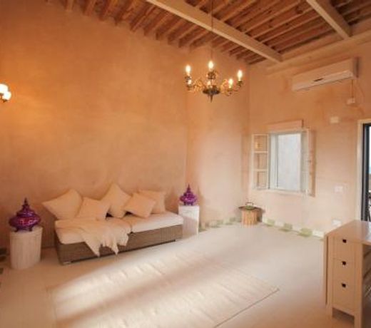Four Hearts - Acre's Sea Side Suite