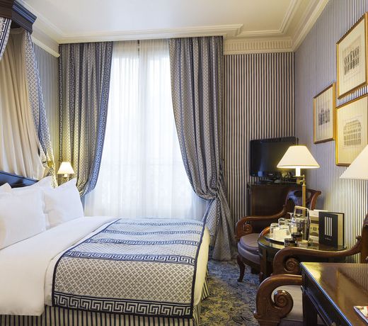 Le Dokhan's Paris Arc de Triomphe, a Tribute Portfolio Hotel
