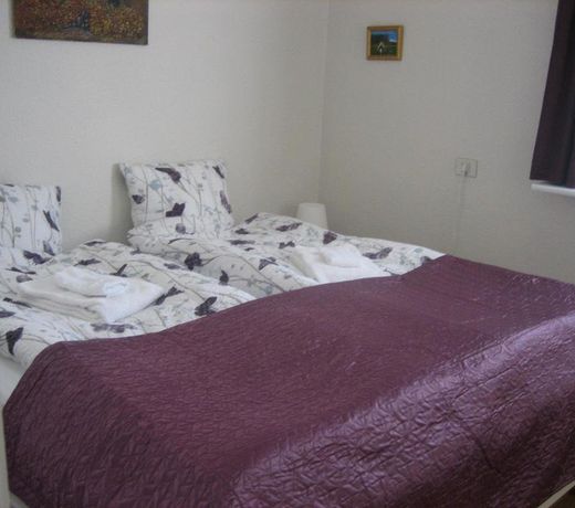 GUESTHOUSE HLÃDARTÃºN 1