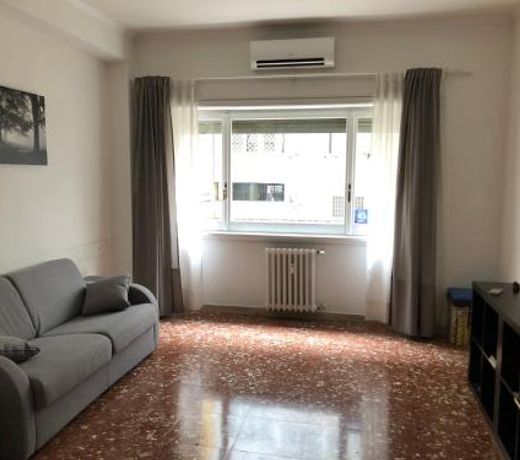 Romolo House