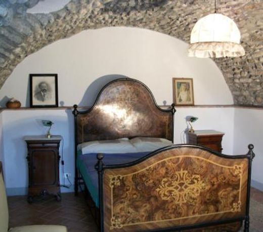 Coriana Apartments & Villas