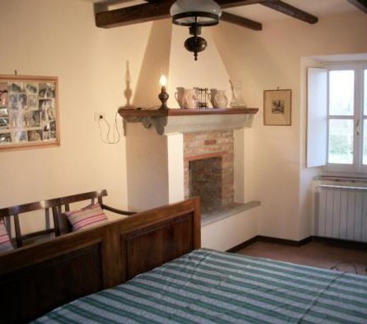 Coriana Apartments & Villas