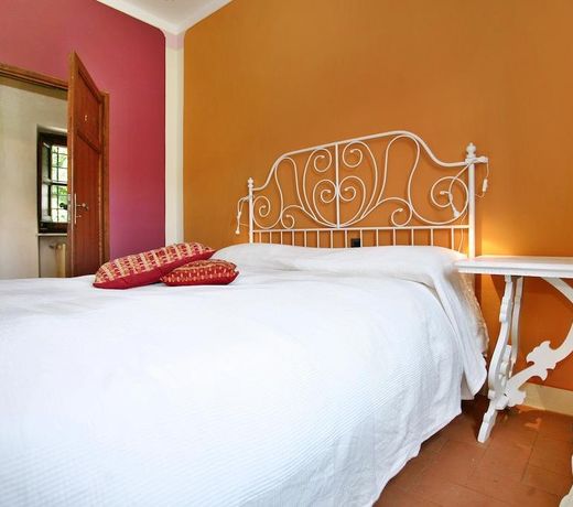 Traditional Tuscan Farmhouse in Lucca With Private Pool