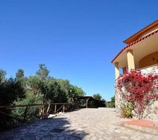 Hotel Maladroxia