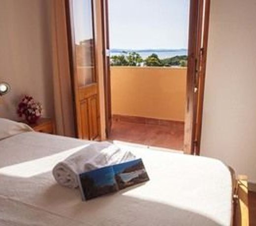Hotel Maladroxia