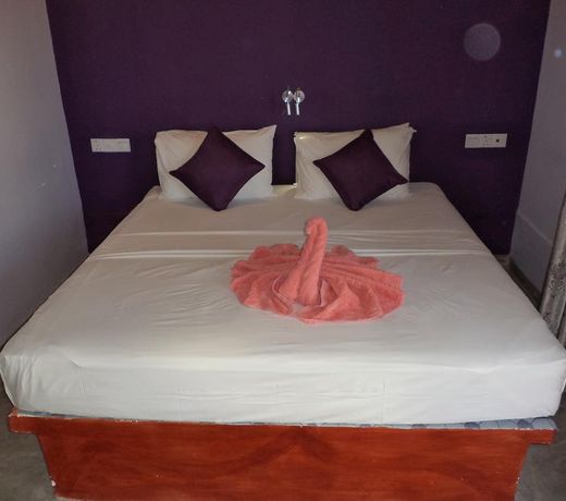 Sira's Chalets