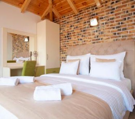 Harmonia Bungalows & Pool