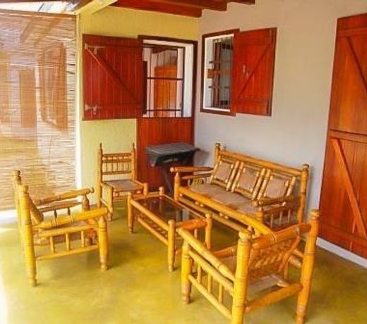 Tamarin Villas