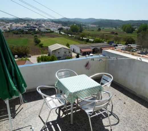 Casa Ladeira