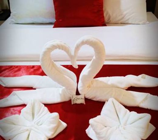 Palau Paradise Hotel