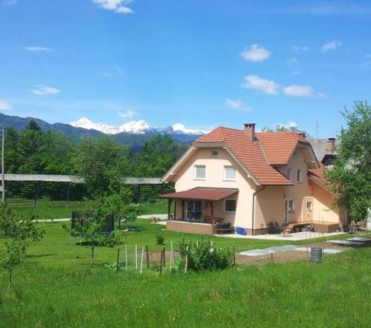 Valant Apartment