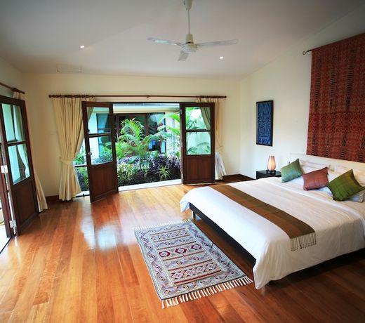 BEAUTIFUL COURTYARD WITH PRIVATE POOL AND GARDENS