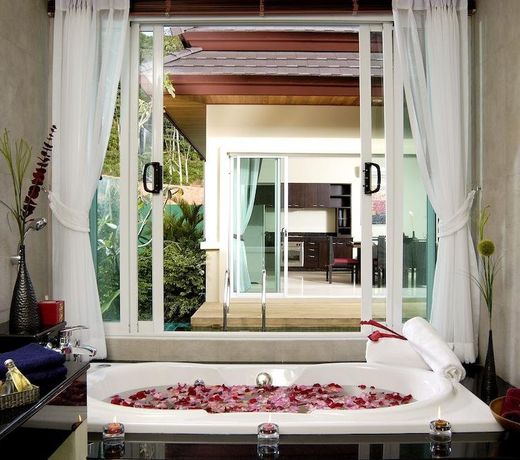 Karon Beach Walk Villa