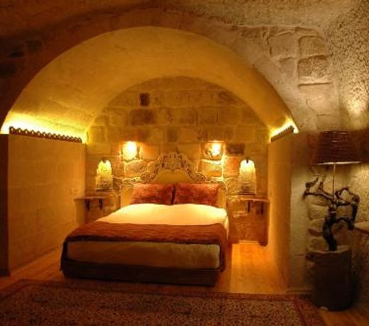 Anitya Cave House