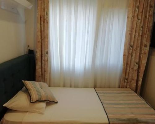 Just Inn Hotel - Стамбул - фото 11