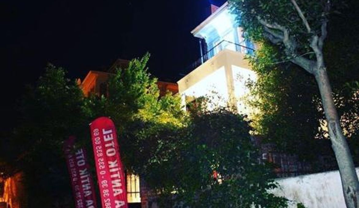 Ada Antik Otel