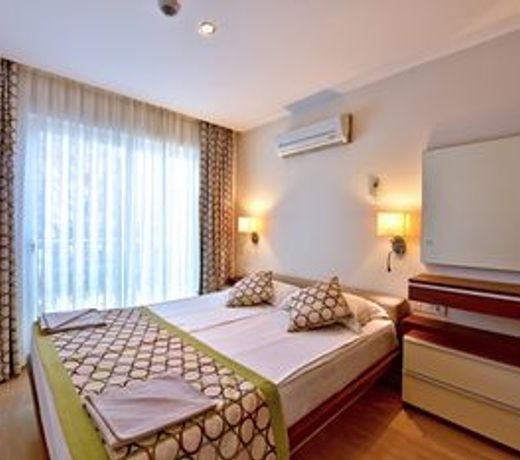 Green Garden Suites Hotel