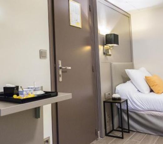 Pratic Hotel