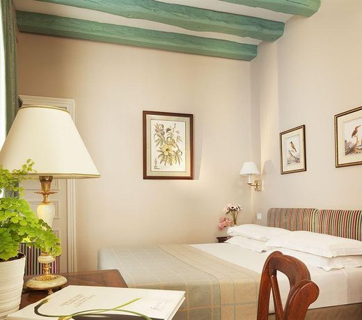 Le Relais Saint Honoré