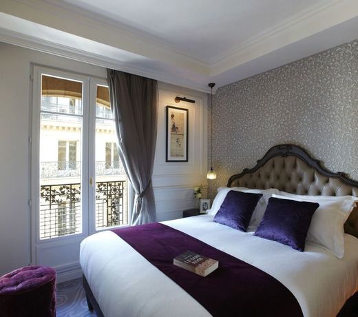 La Clef Louvre Paris by The Crest Collection