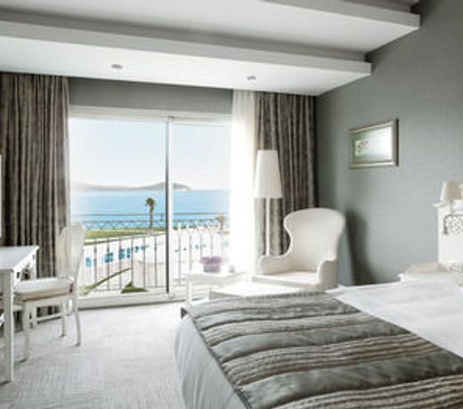Alaçatı Porto Beach Resort