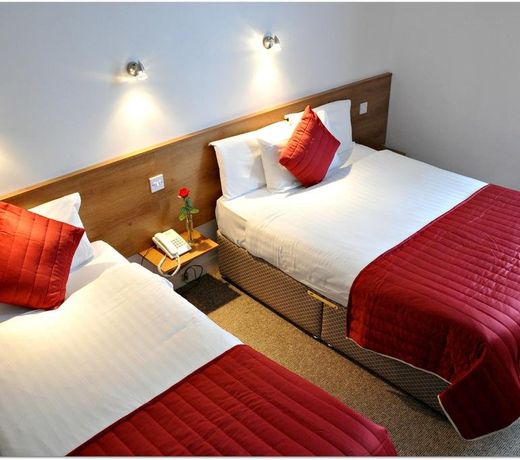 Maple Hotel