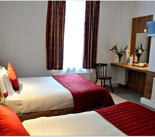 Maple Hotel