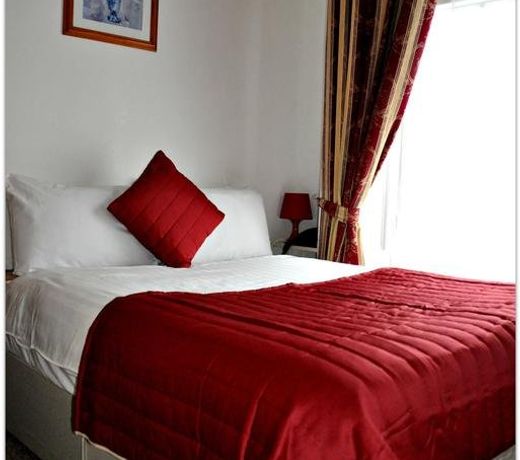 Maple Hotel