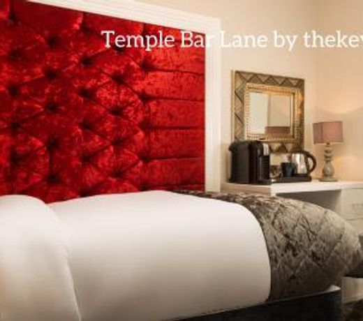 Temple Bar Lane by the KeyCollections