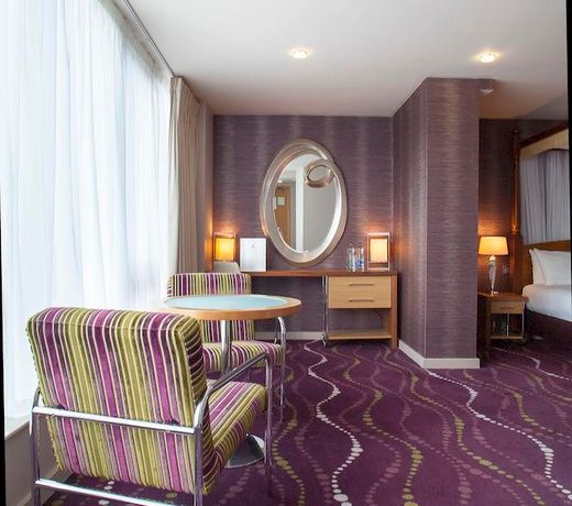 Louis Fitzgerald Hotel