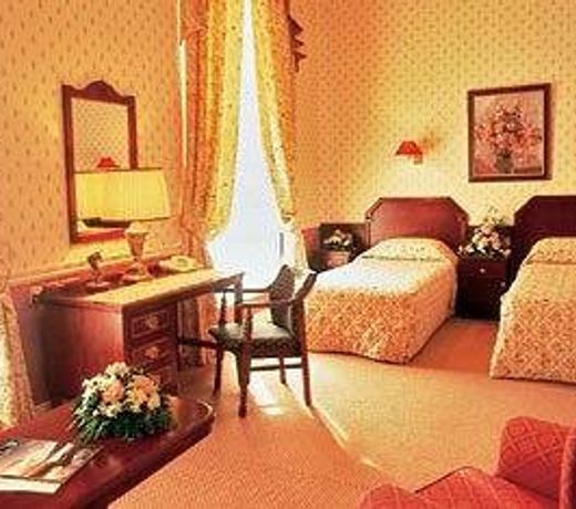 Harcourt Hotel