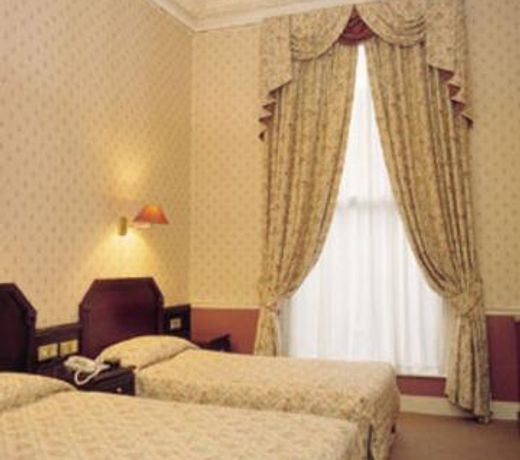 Harcourt Hotel