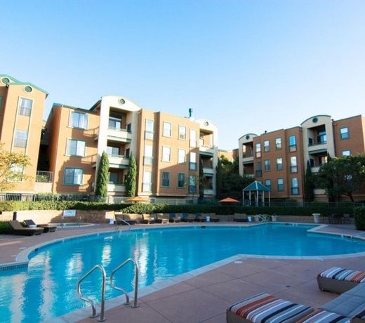 Global Luxury Suites Bridgepoint Circle