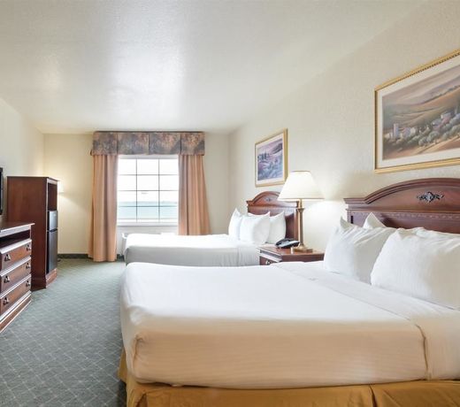 Holiday Inn Express & Suites Gatesville - N. Ft Hood, an IHG Hotel
