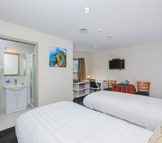 Greenlane Motel