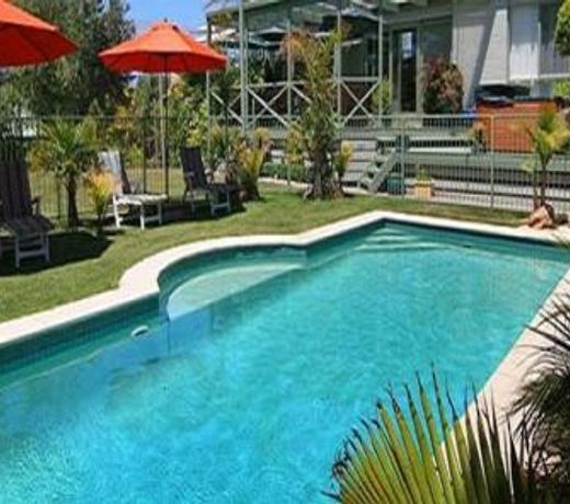 Weeroona Bed And Breakfast