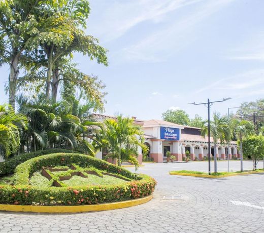Farallones Hotel