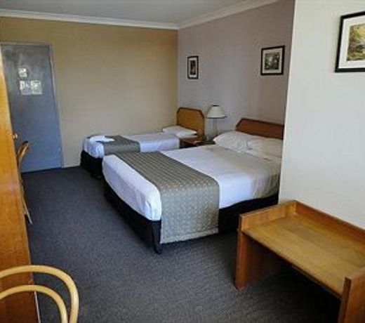 Ryde Inn