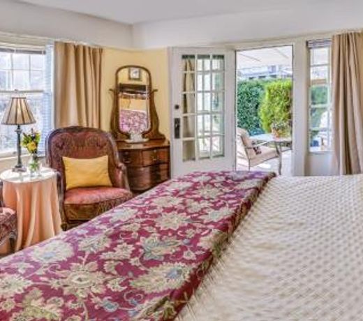 Bayberry Inn B&B