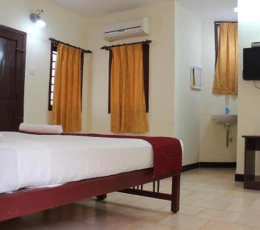 New Kovalam Beach Hotel