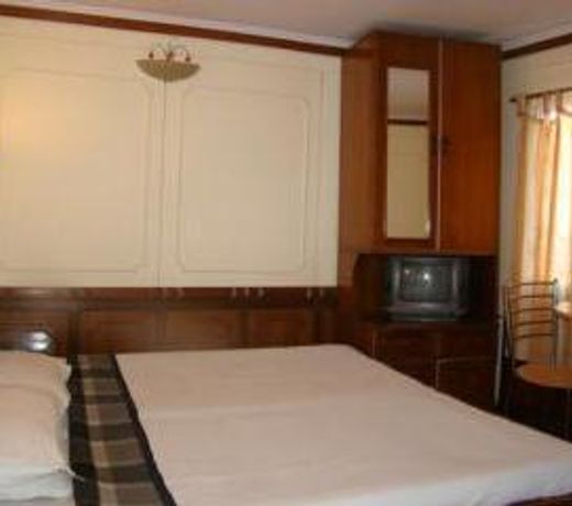 Hotel Hilltop