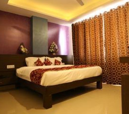 OYO 15108 Hotel Galaxy Inn