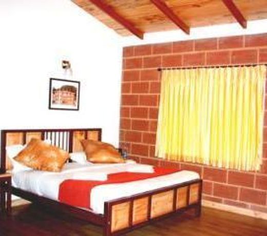 Altius Nest Hotel