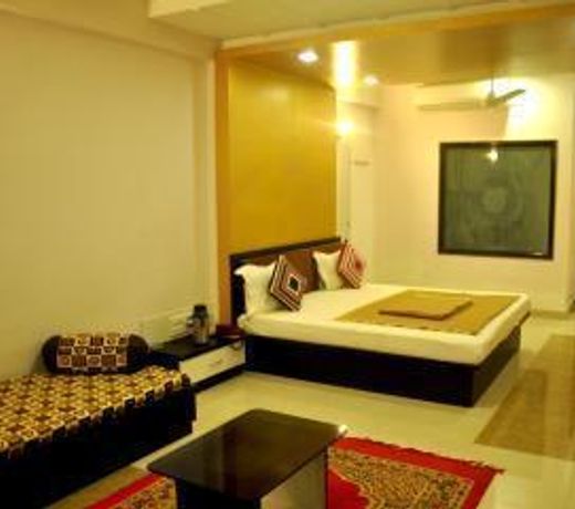 Hotel Royal Heritage - 29 Kms Away From Mount Abu