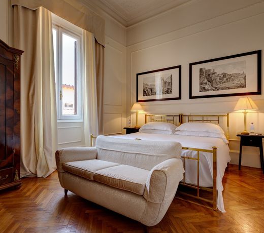 Grand Hotel Plaza