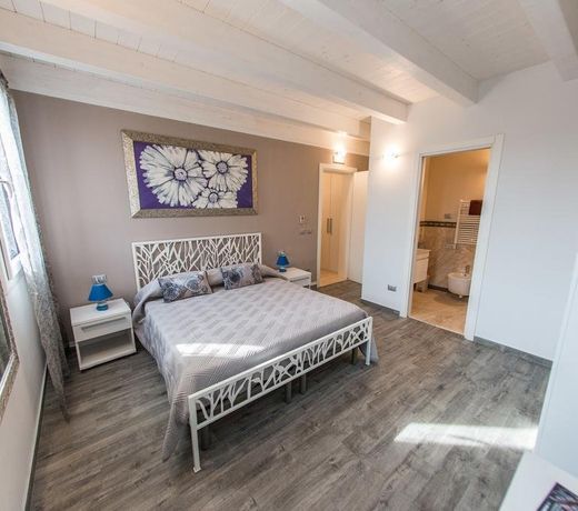 Piccola Venezia Room