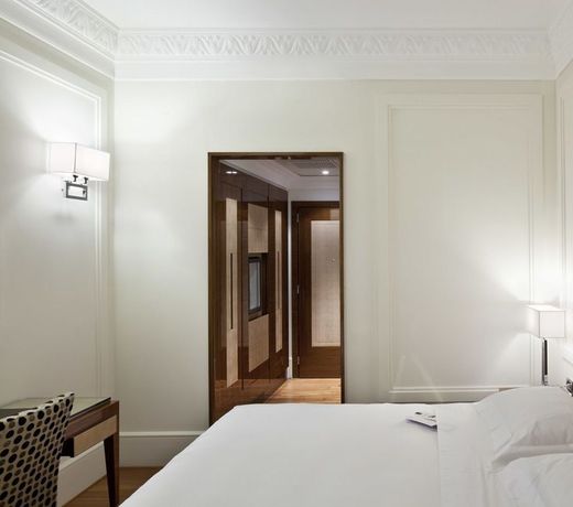 UNAHOTELS DecÃ² Roma