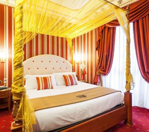 Hotel Manfredi Suite In Rome