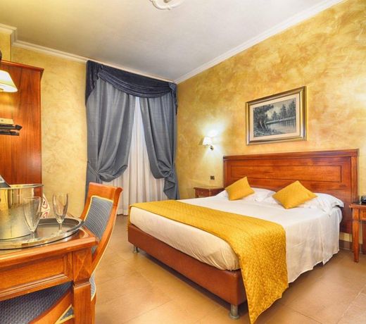 Hotel Montecarlo
