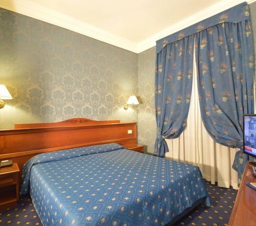 Hotel Montecarlo